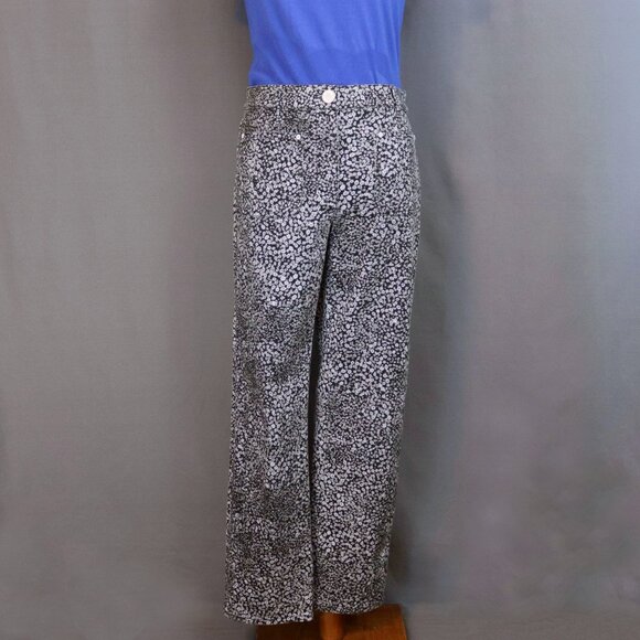 CHANEL 2021 CC Camellia Print Stretch Jeans Size 40 Straight Leg - Picture 3 of 16